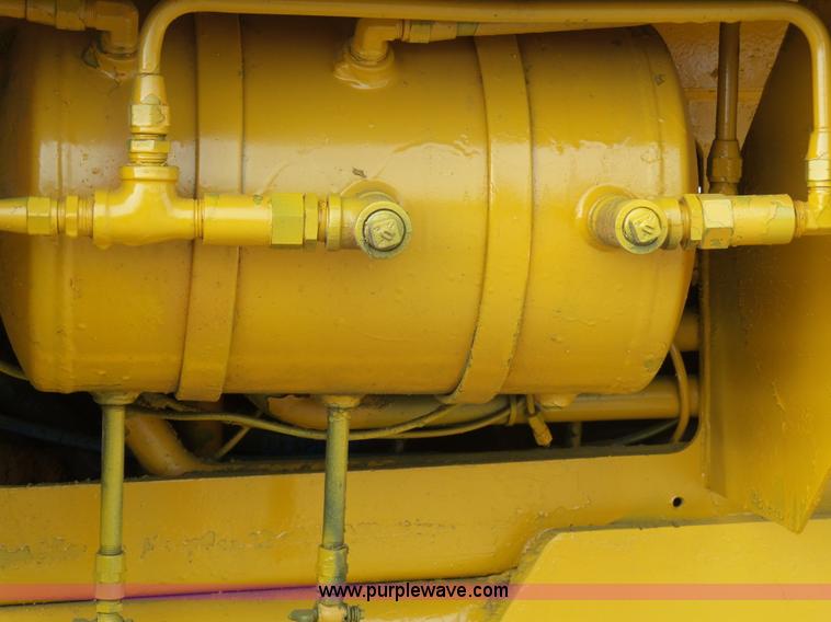 image for item J6163 1969 Fiat-Allis 645 wheel loader