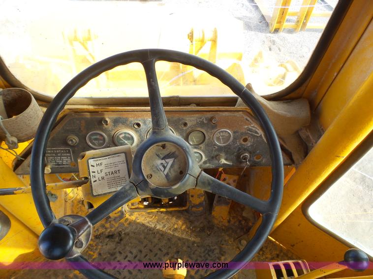 image for item J6163 1969 Fiat-Allis 645 wheel loader