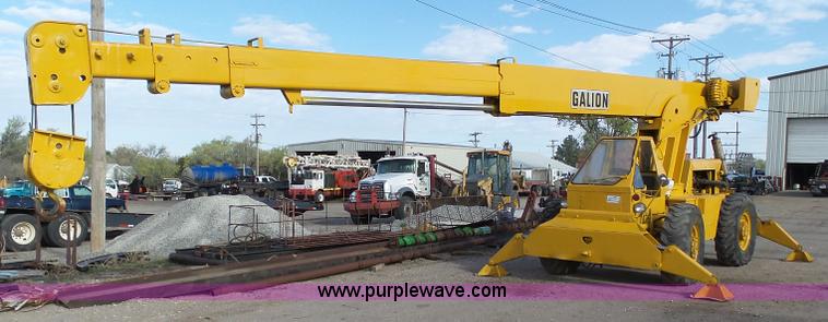 image for item J6164 Galion KC10 crane