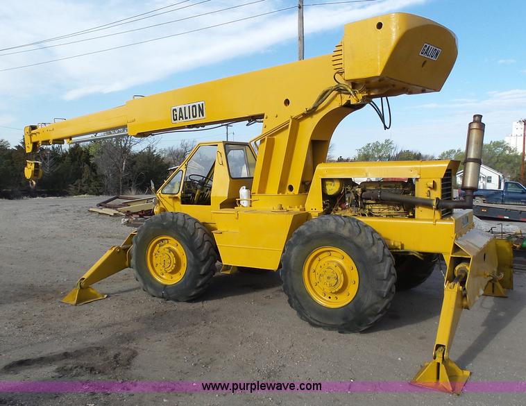 image for item J6164 Galion KC10 crane