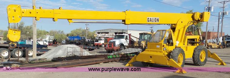 image for item J6164 Galion KC10 crane