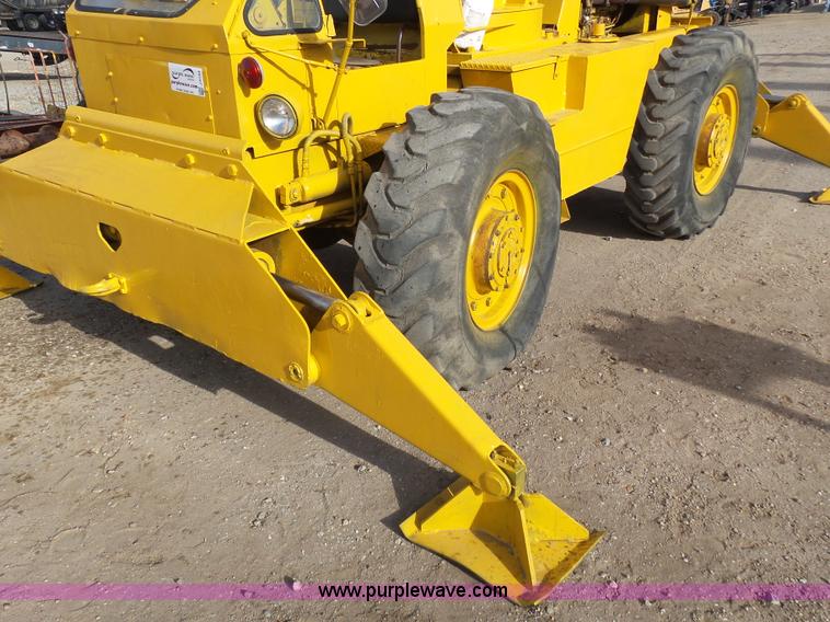 image for item J6164 Galion KC10 crane
