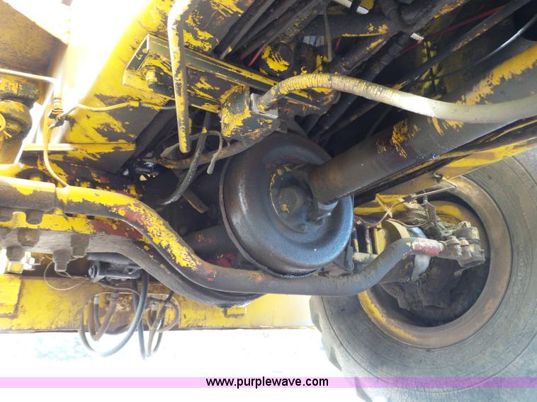 image for item J6164 Galion KC10 crane