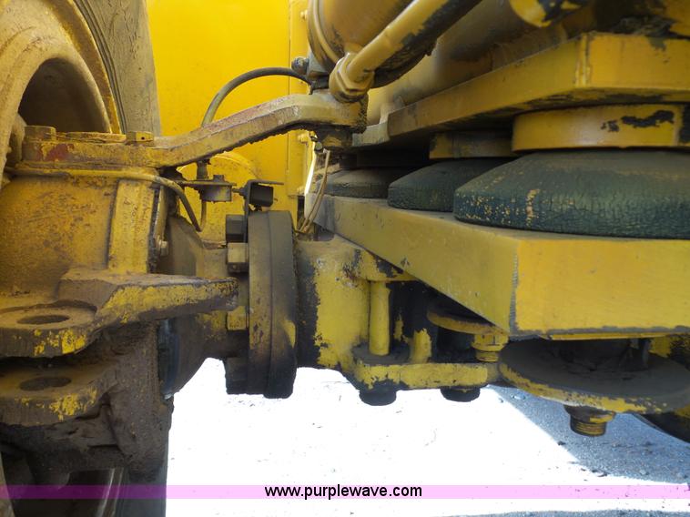 image for item J6164 Galion KC10 crane