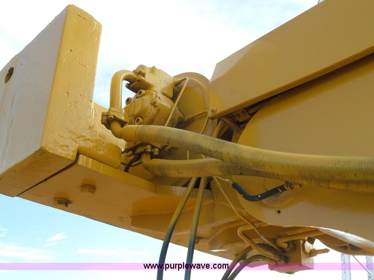 image for item J6164 Galion KC10 crane