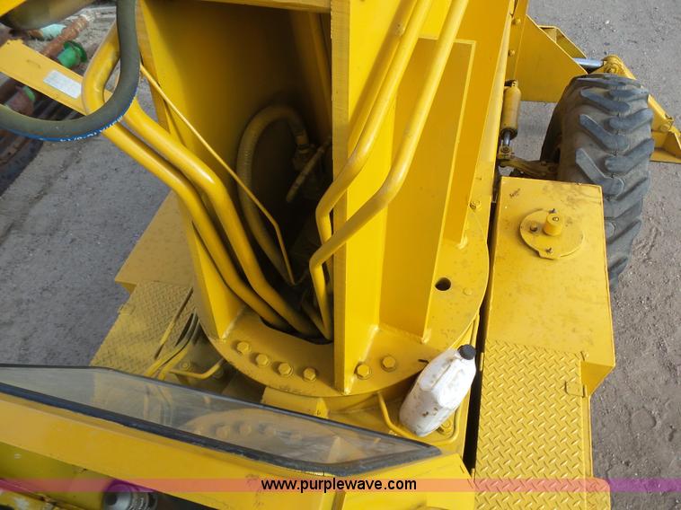 image for item J6164 Galion KC10 crane