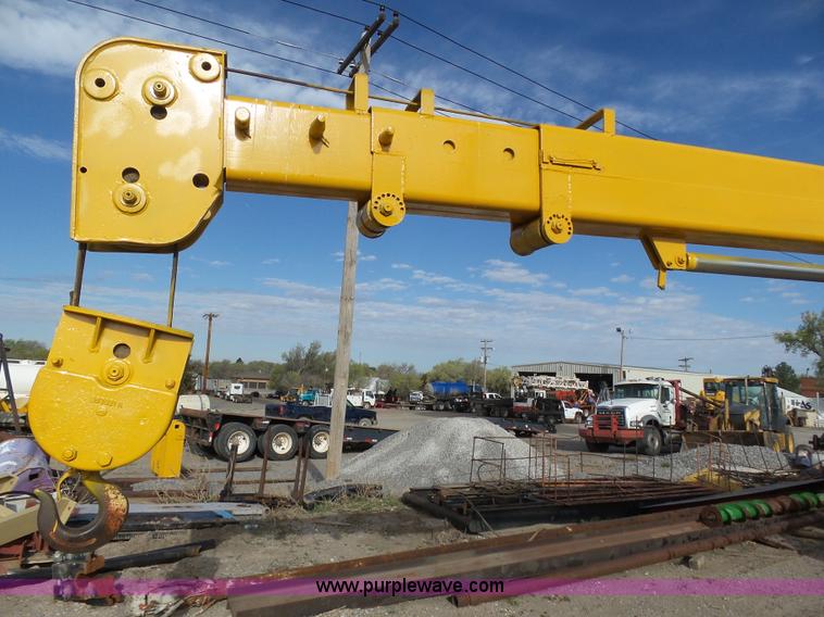 image for item J6164 Galion KC10 crane