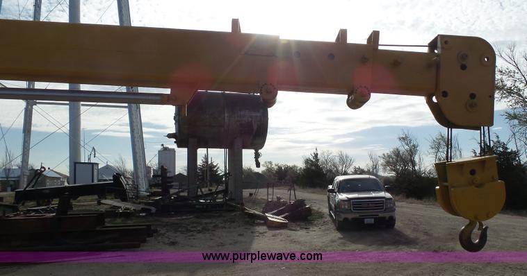 image for item J6164 Galion KC10 crane