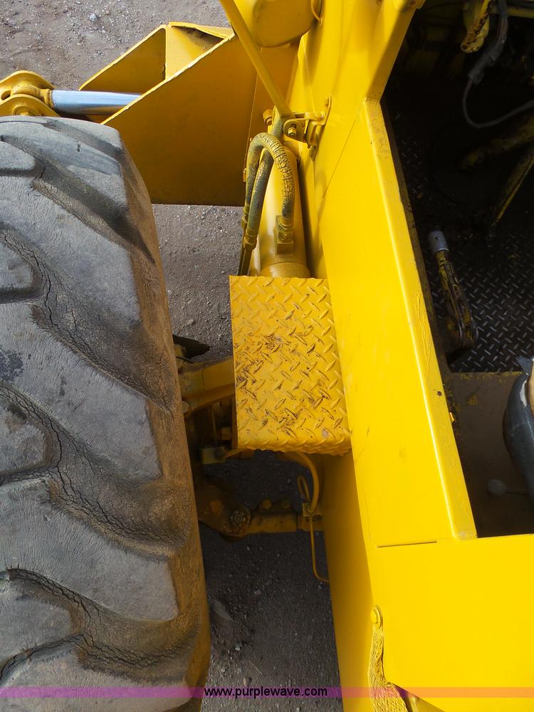 image for item J6164 Galion KC10 crane