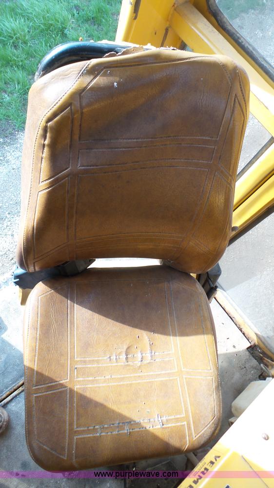 image for item J6251 2000 Vermeer T655 Commander trencher