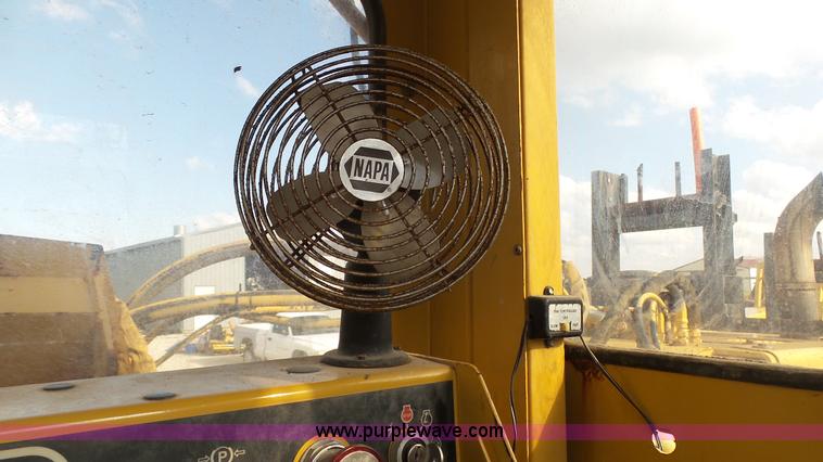 image for item J6251 2000 Vermeer T655 Commander trencher