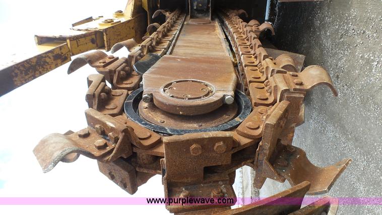 image for item J6251 2000 Vermeer T655 Commander trencher