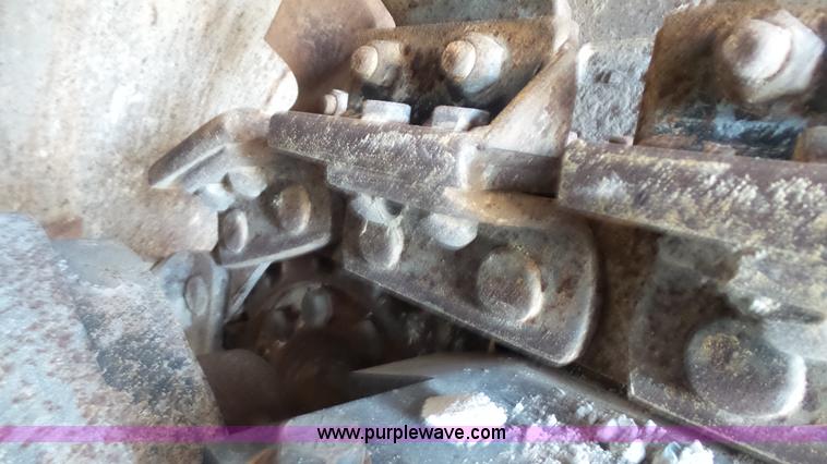 image for item J6251 2000 Vermeer T655 Commander trencher