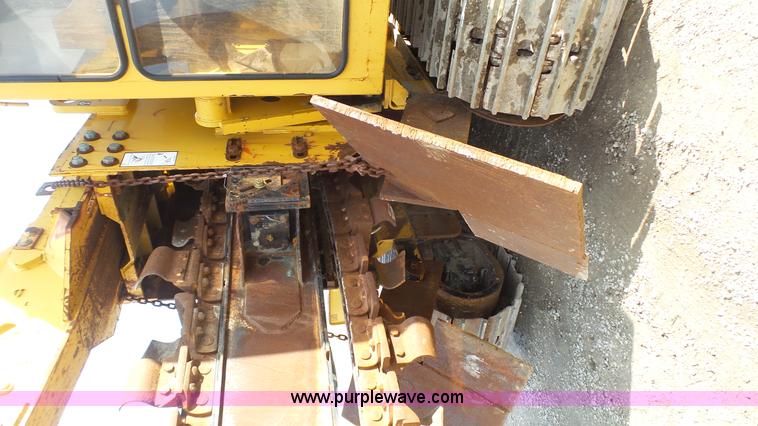 image for item J6251 2000 Vermeer T655 Commander trencher