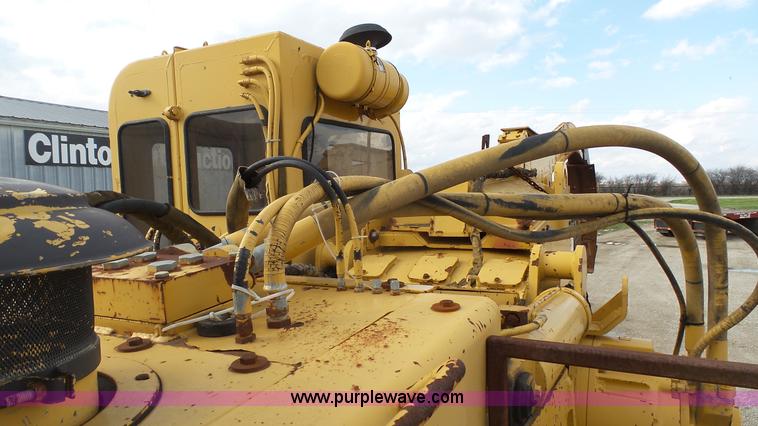 image for item J6251 2000 Vermeer T655 Commander trencher