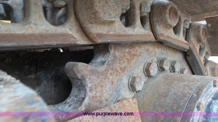 image for item J6251 2000 Vermeer T655 Commander trencher