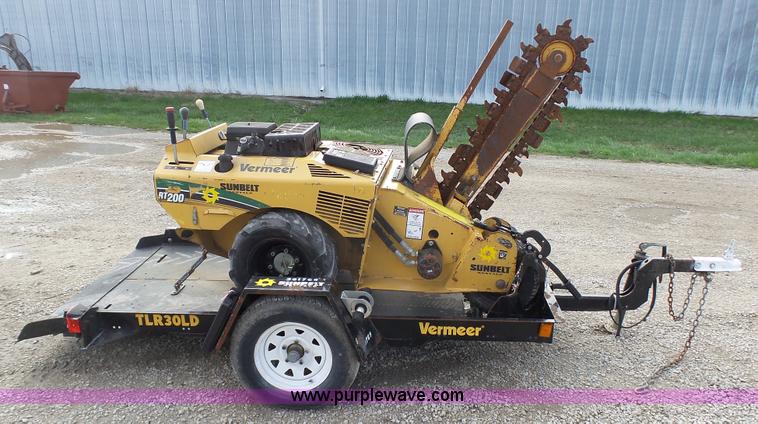 image for item J6253 2008 Vermeer RT200 trencher