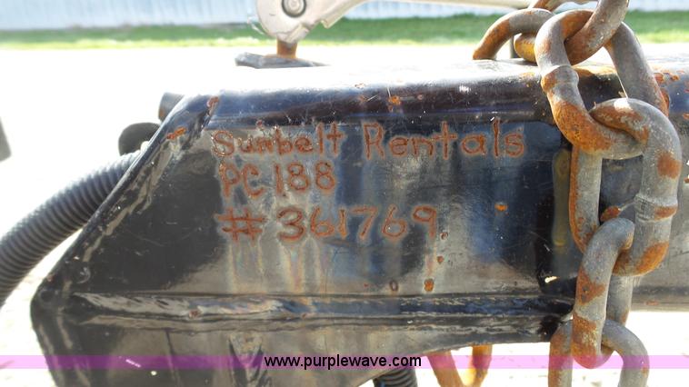 image for item J6253 2008 Vermeer RT200 trencher