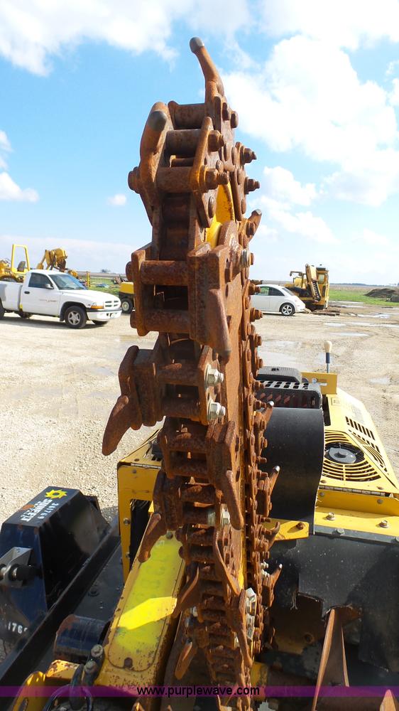 image for item J6253 2008 Vermeer RT200 trencher