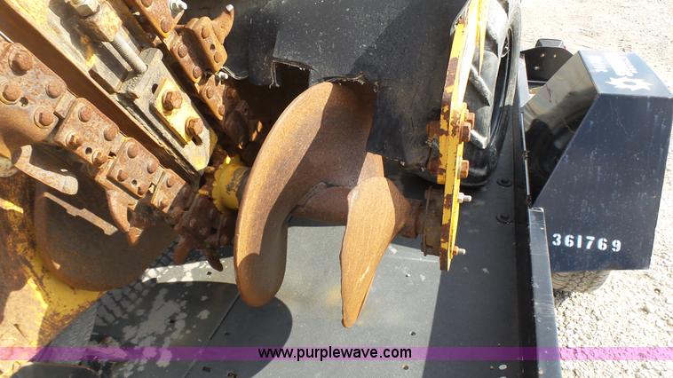 image for item J6253 2008 Vermeer RT200 trencher