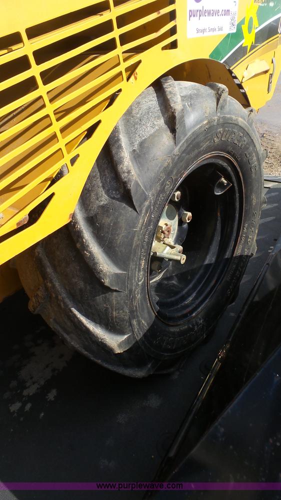image for item J6253 2008 Vermeer RT200 trencher