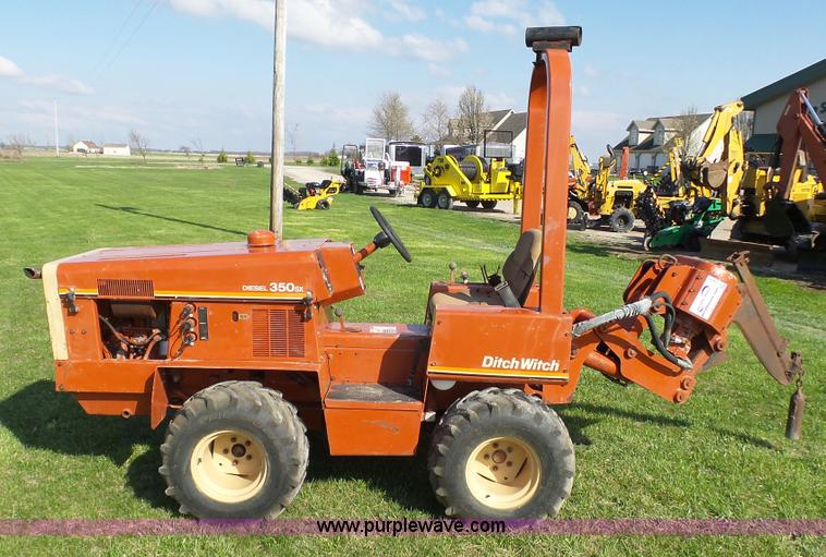 image for item J6254 1985 Ditch Witch 350SX cable plow