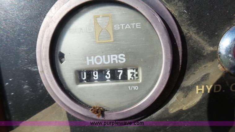 image for item J6254 1985 Ditch Witch 350SX cable plow