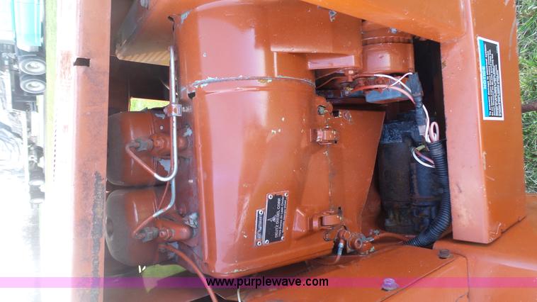 image for item J6254 1985 Ditch Witch 350SX cable plow