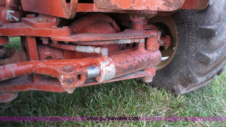 image for item J6254 1985 Ditch Witch 350SX cable plow