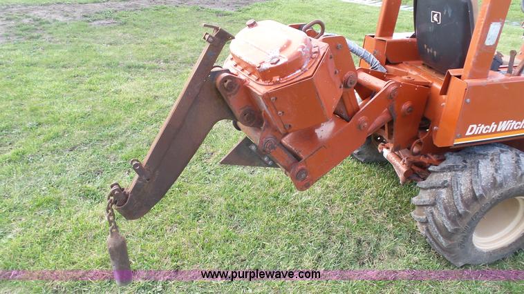 image for item J6254 1985 Ditch Witch 350SX cable plow