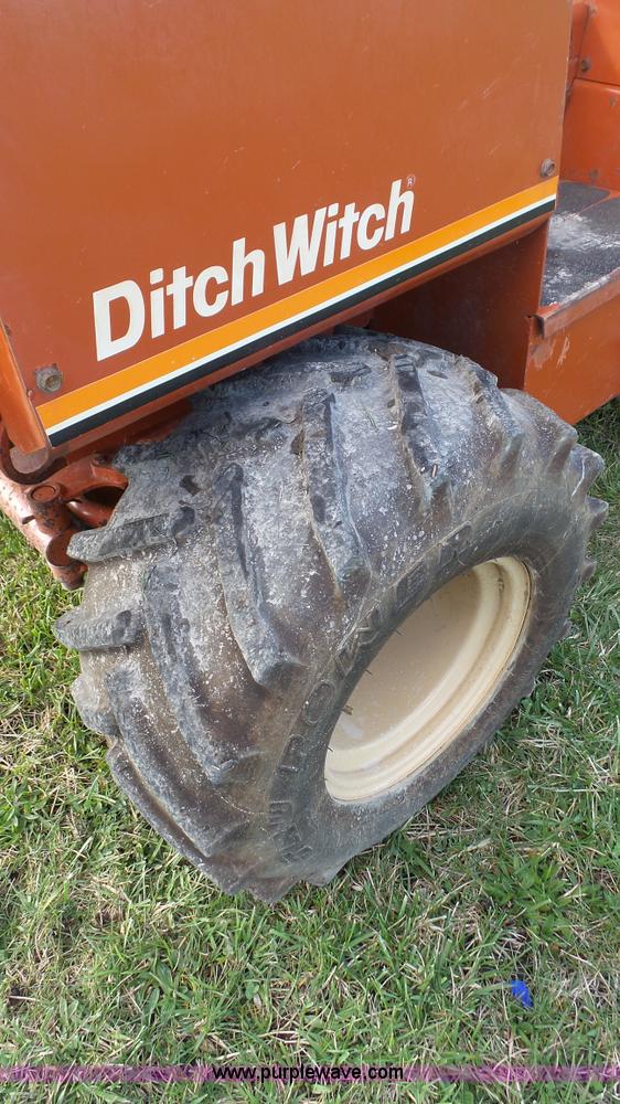 image for item J6254 1985 Ditch Witch 350SX cable plow