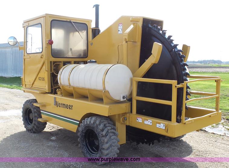 image for item J6257 Vermeer CC135 rock saw