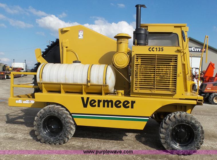 image for item J6257 Vermeer CC135 rock saw