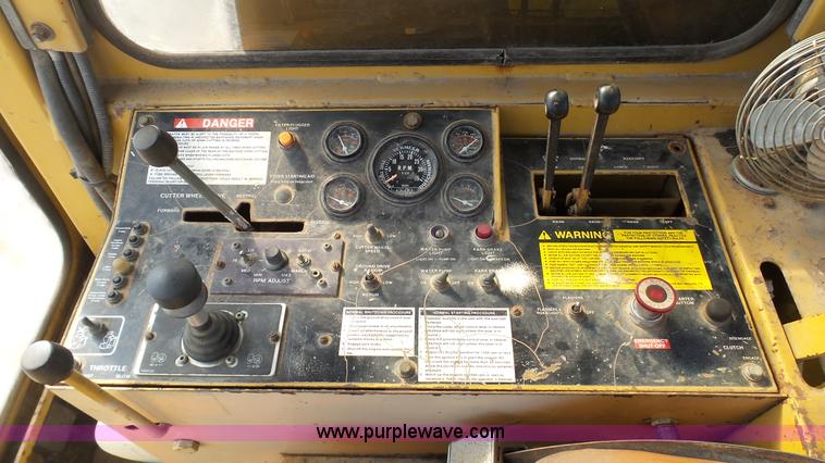 image for item J6257 Vermeer CC135 rock saw