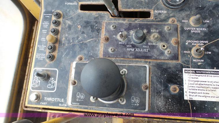 image for item J6257 Vermeer CC135 rock saw