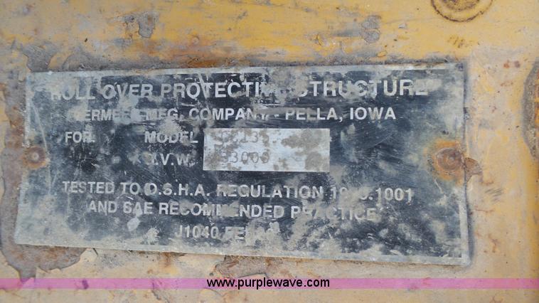 image for item J6257 Vermeer CC135 rock saw