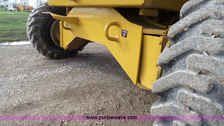 image for item J6257 Vermeer CC135 rock saw