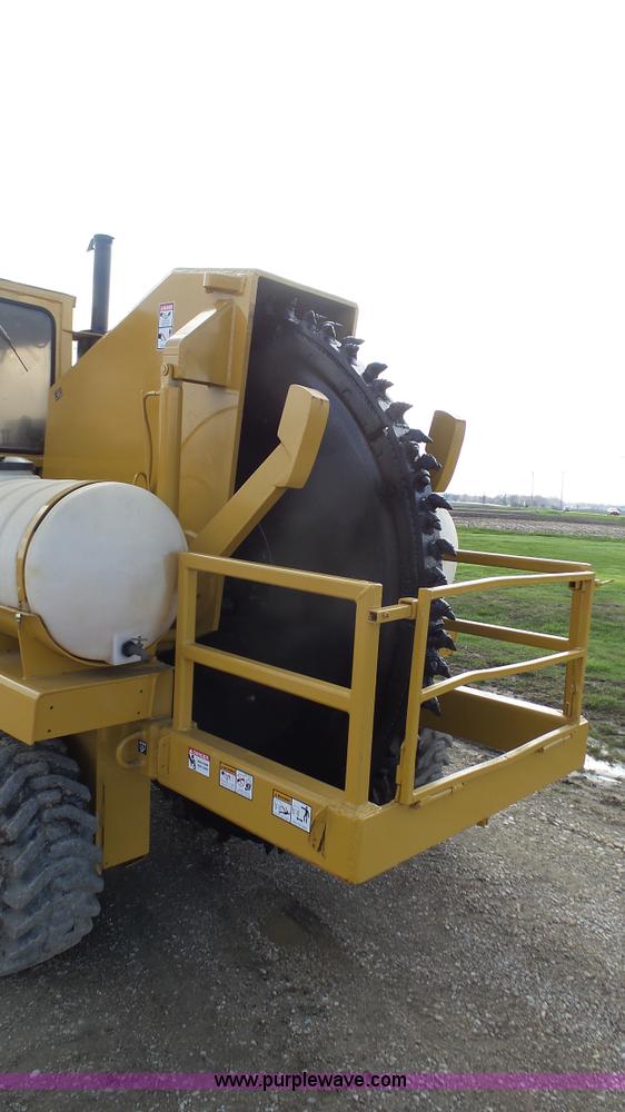 image for item J6257 Vermeer CC135 rock saw