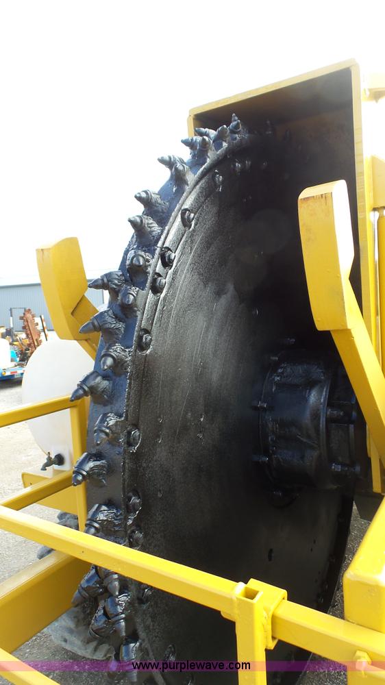 image for item J6257 Vermeer CC135 rock saw