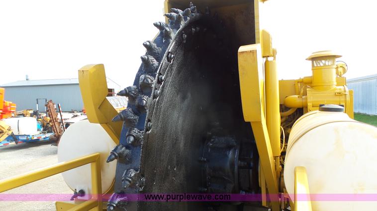 image for item J6257 Vermeer CC135 rock saw