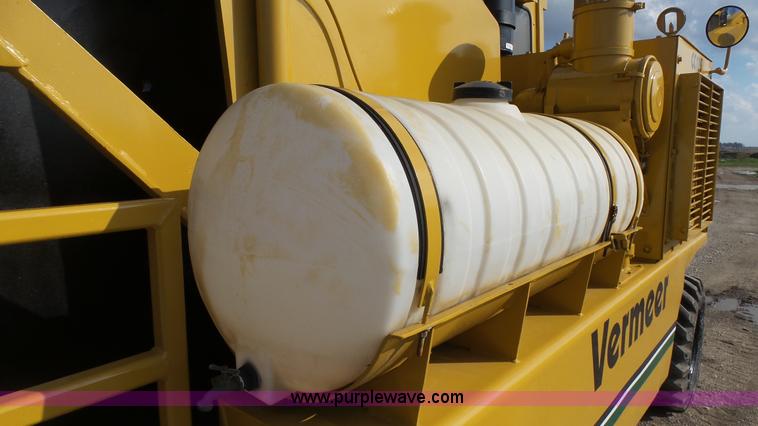 image for item J6257 Vermeer CC135 rock saw