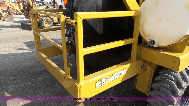 image for item J6257 Vermeer CC135 rock saw