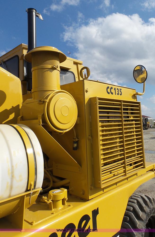 image for item J6257 Vermeer CC135 rock saw