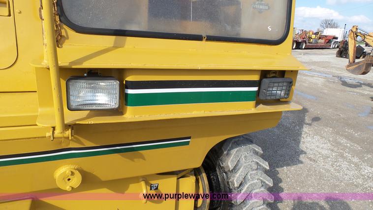 image for item J6257 Vermeer CC135 rock saw