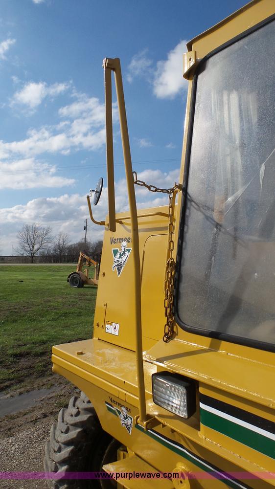 image for item J6257 Vermeer CC135 rock saw