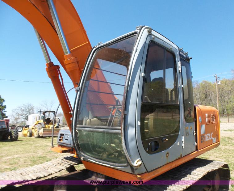 image for item J7524 1999 Hitachi EX160LC-5 excavator