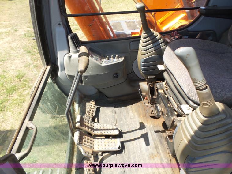 image for item J7524 1999 Hitachi EX160LC-5 excavator