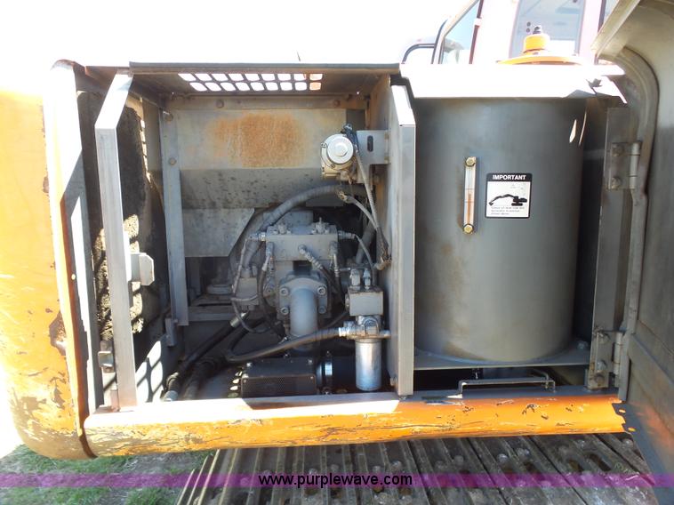 image for item J7524 1999 Hitachi EX160LC-5 excavator