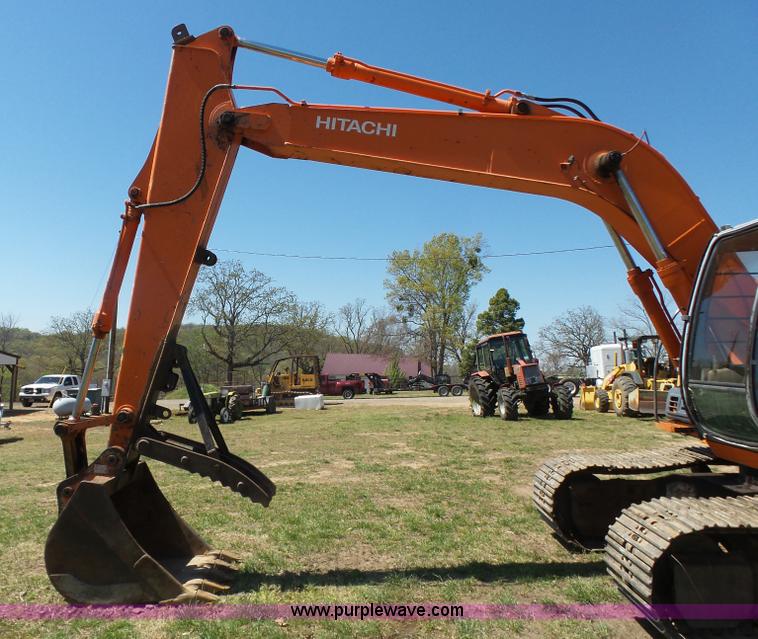 image for item J7524 1999 Hitachi EX160LC-5 excavator