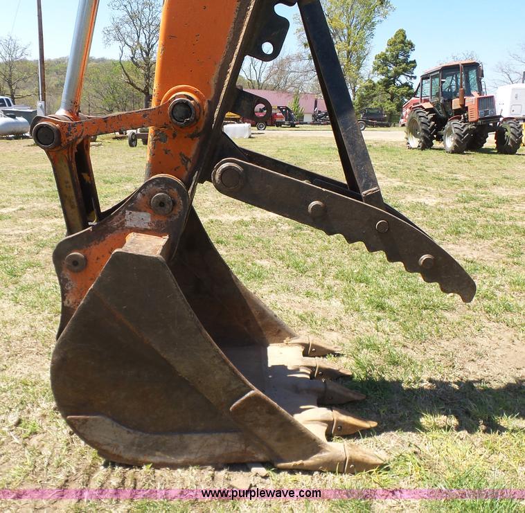 image for item J7524 1999 Hitachi EX160LC-5 excavator